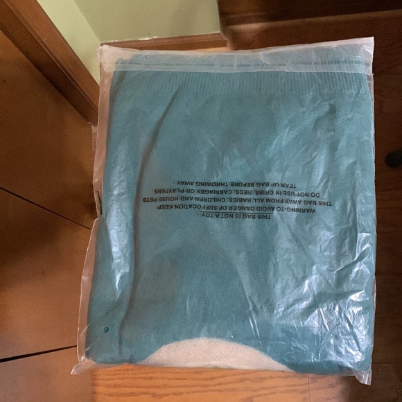 CATALOG FAVORITES- 🆕 WOODSY OWL 🦉 SWEATER (2X) - Picture 5 of 5